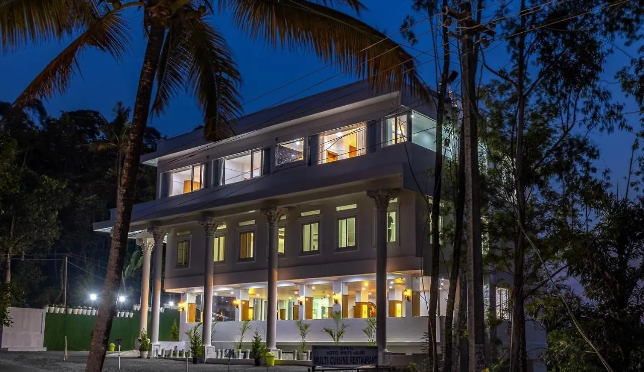 Hotel White House, Munnar