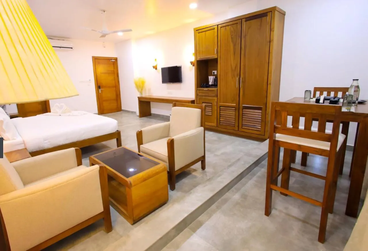 Hotel White House, Munnar