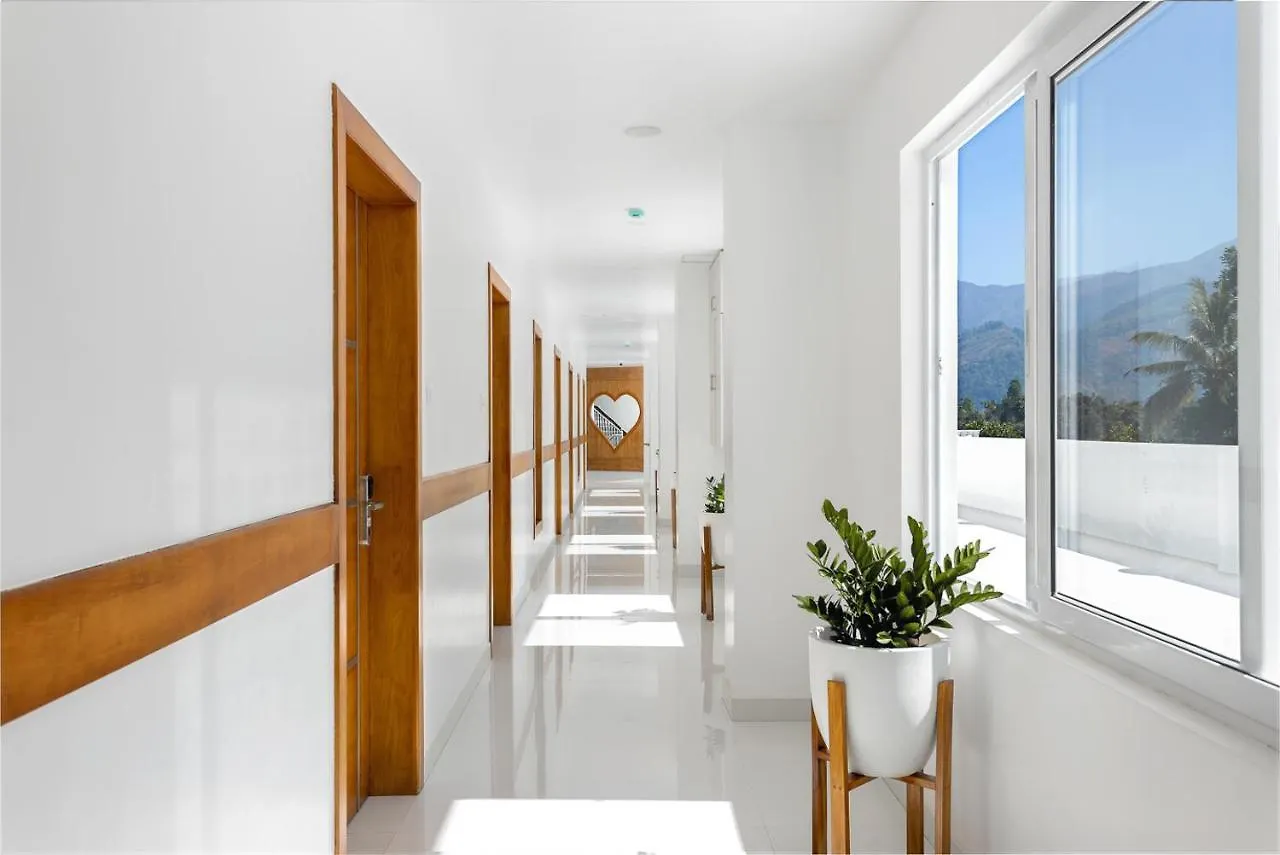 Hotel White House, Munnar 4*,